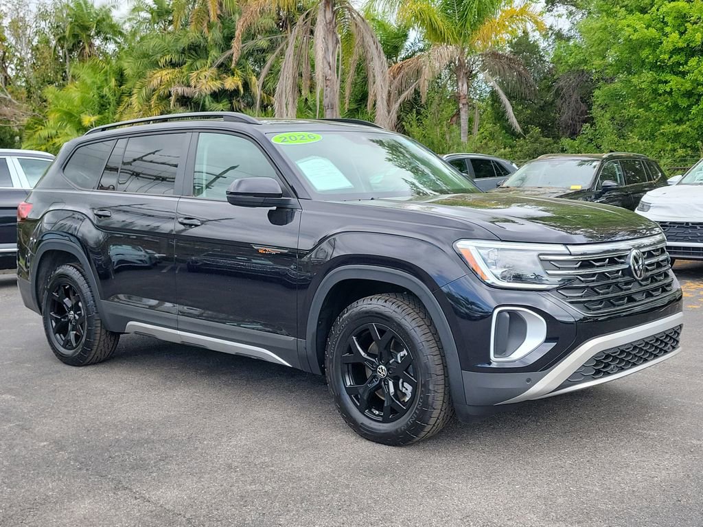 Certified 2026 Volkswagen Atlas Peak Edition AWD/4WD image 2