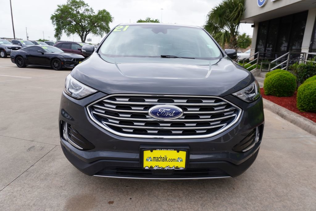Used 2021 Ford Edge Titanium image 2