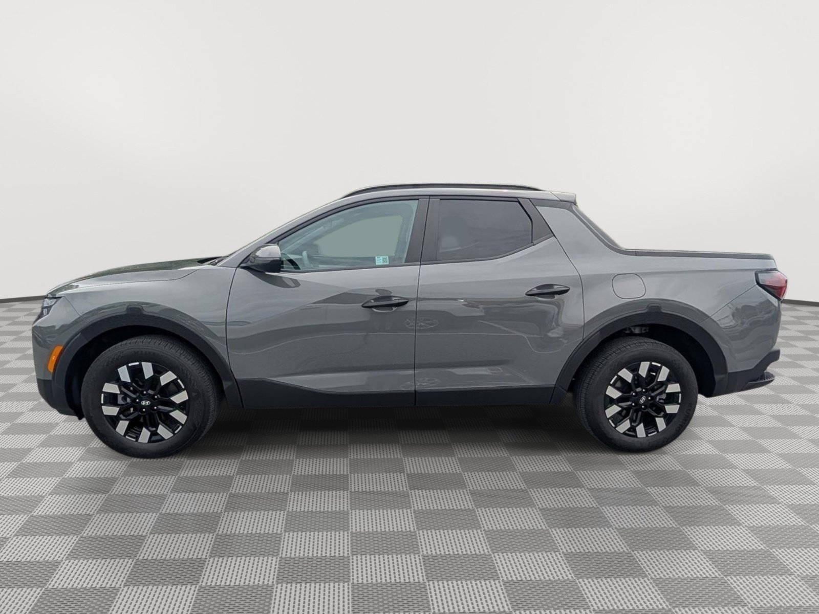 Used 2025 Hyundai Santa Cruz SEL AWD/4WD image 2