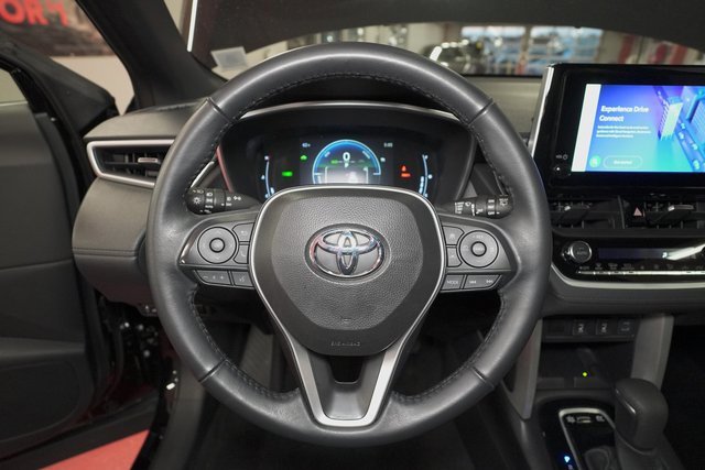 Certified 2024 Toyota Corolla Cross XSE image 15