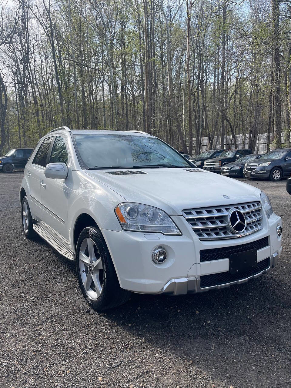 Used 2010 Mercedes-Benz ML 550 4MATIC image 2