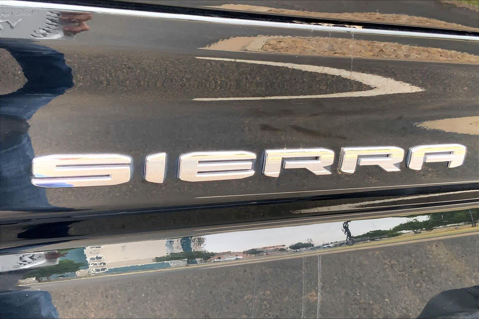 Used 2019 GMC Sierra 1500 AT4 w/ Off Road Performance Package AWD/4WD image 31