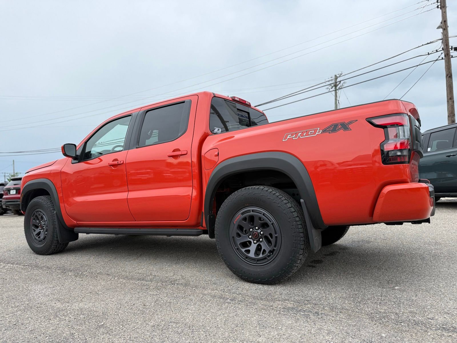 Used 2025 Nissan Frontier PRO-4X AWD/4WD image 5