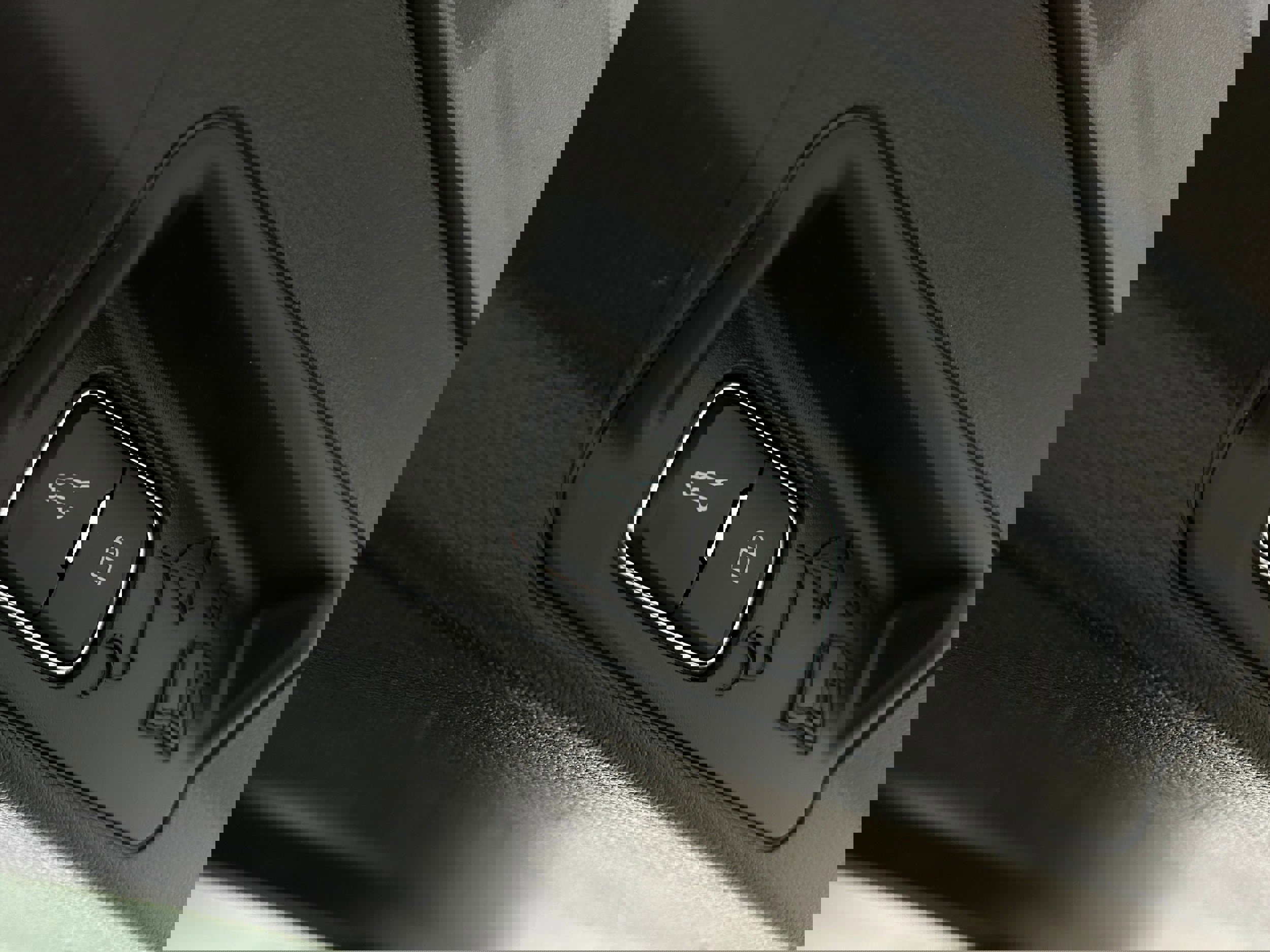 Used 2021 Ford Explorer Limited w/ Equipment Group 301A image 39