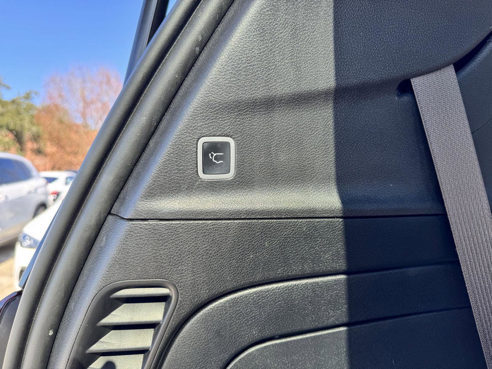 Used 2021 Chrysler Pacifica Pinnacle image 25