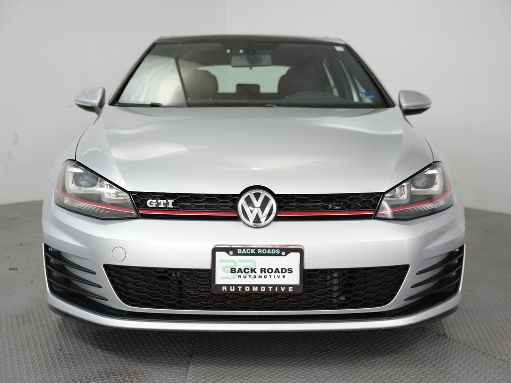 Used 2015 Volkswagen GTI SE FWD image 2