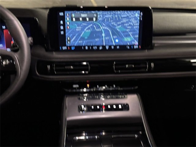 Used 2025 Lincoln Aviator AWD w/ Equipment Group 101A image 22