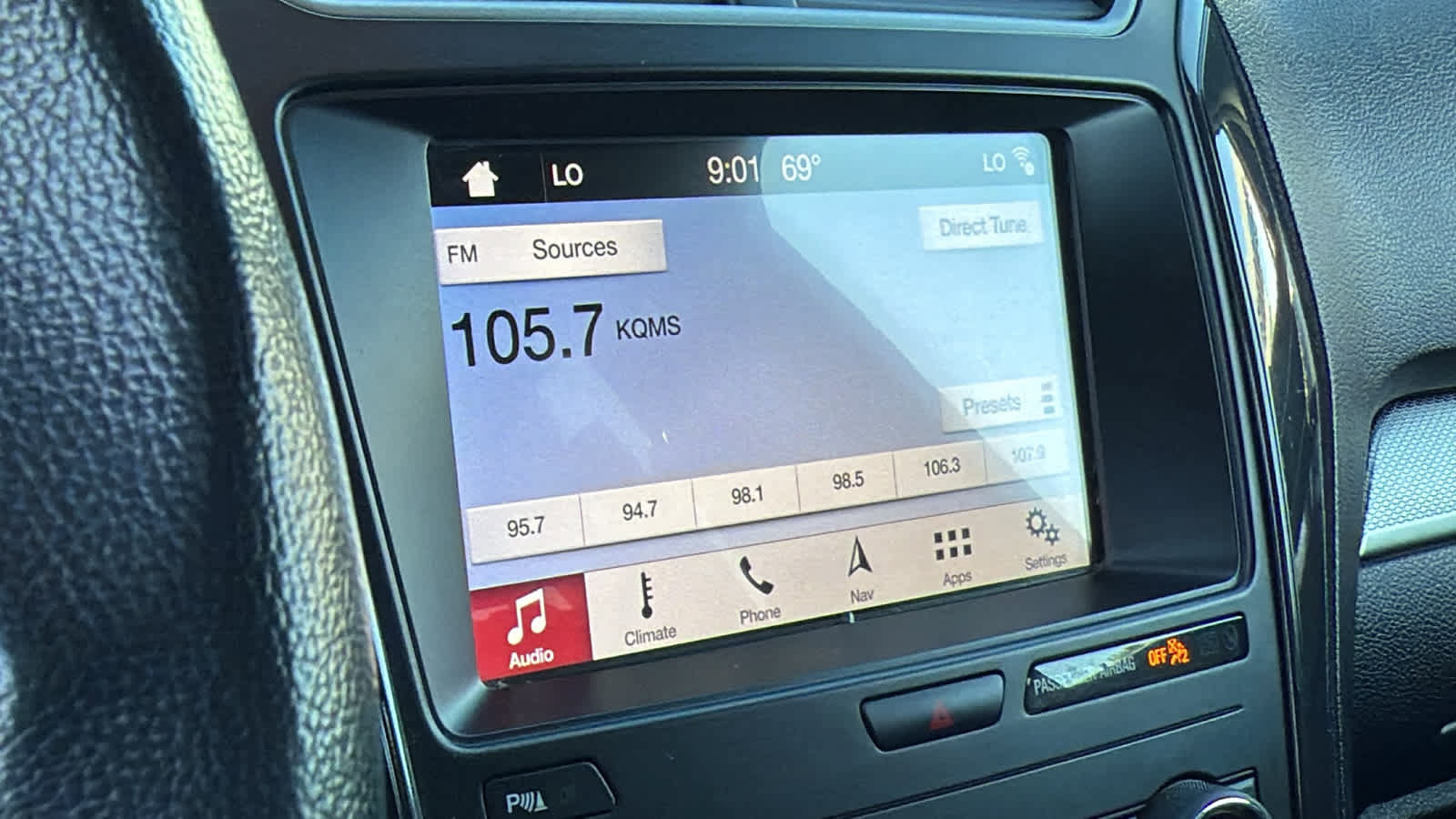 Used 2019 Ford Explorer XLT w/ Equipment Group 202A FWD image 15