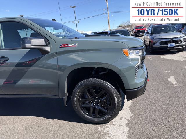 Used 2025 Chevrolet Silverado 1500 LT Trail Boss w/ Convenience Package II image 4