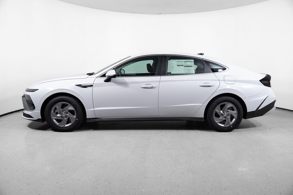 New 2026 Hyundai Sonata SE FWD image 11
