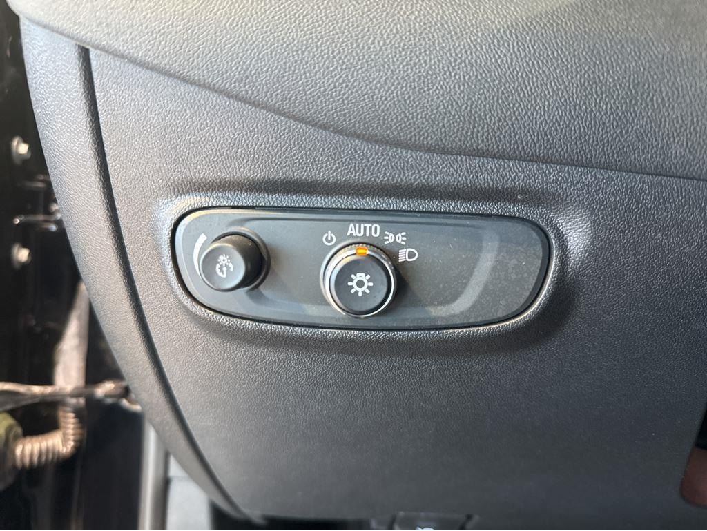 Used 2023 Chevrolet Equinox LT AWD/4WD image 18