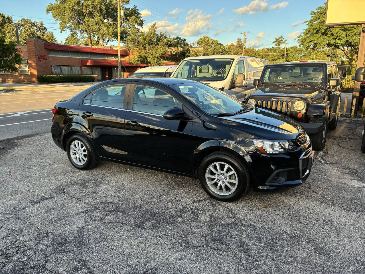 Used 2019 Chevrolet Sonic LT FWD image 14