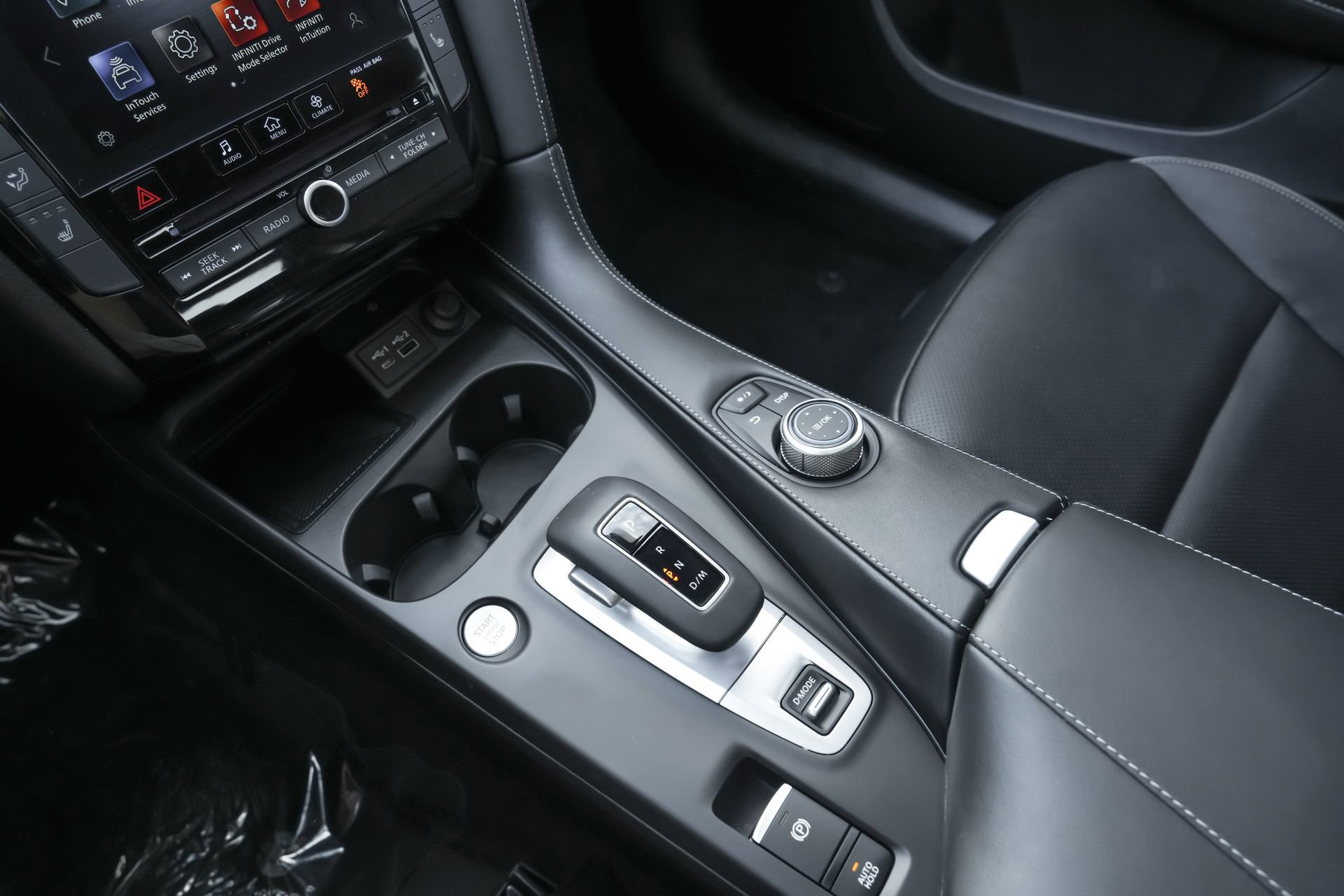 Used 2025 INFINITI QX55 Luxe w/ Cargo Package image 11