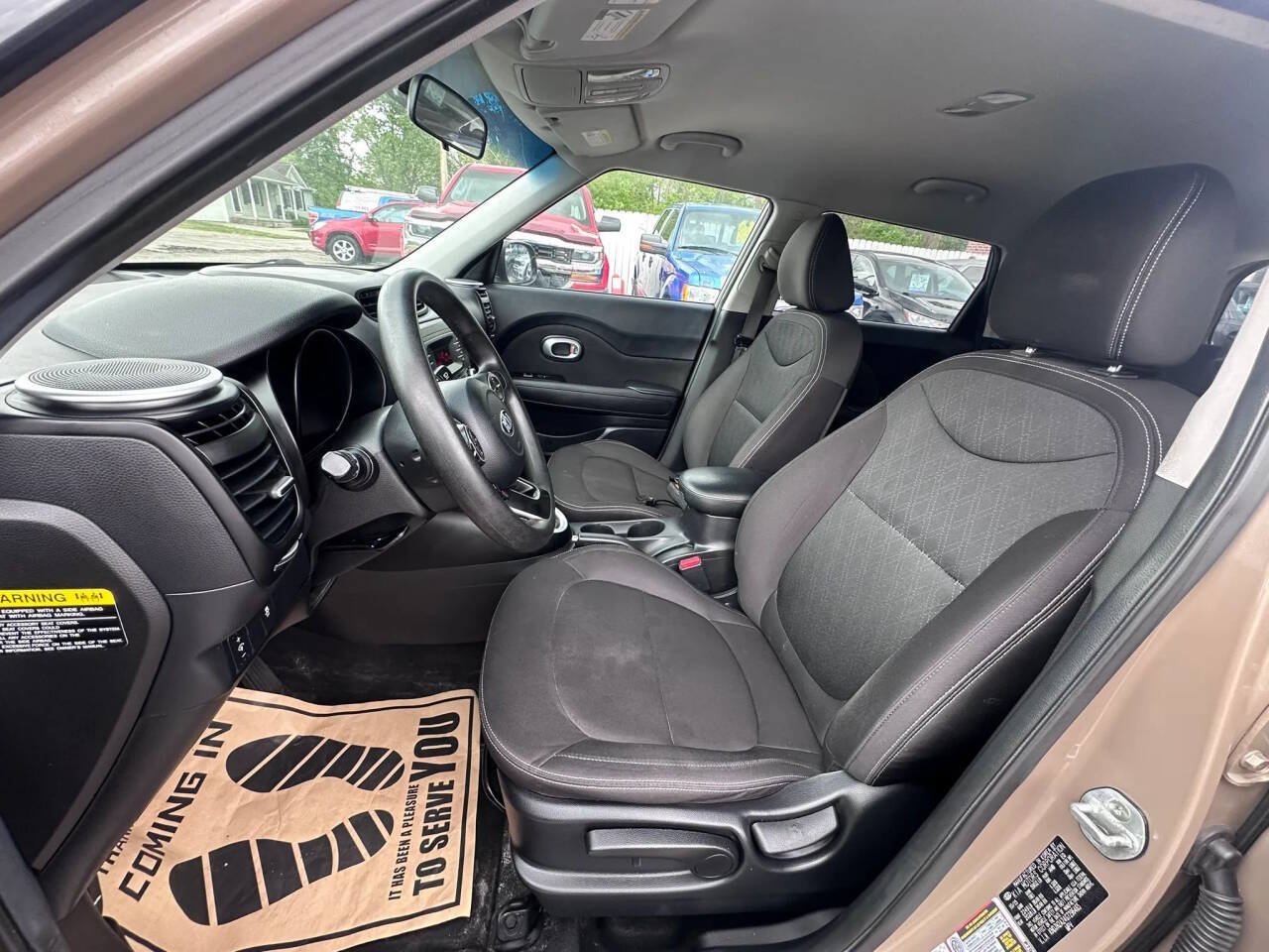 Used 2016 Kia Soul FWD image 10