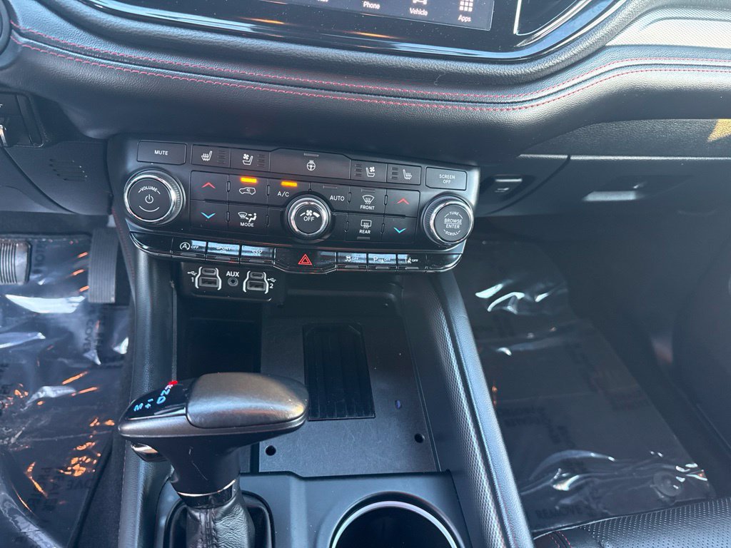 Used 2025 Dodge Durango GT AWD/4WD image 19