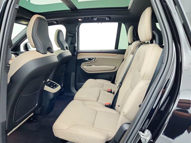 New 2026 Volvo XC90 B6 Ultra w/ Protection Package image 24