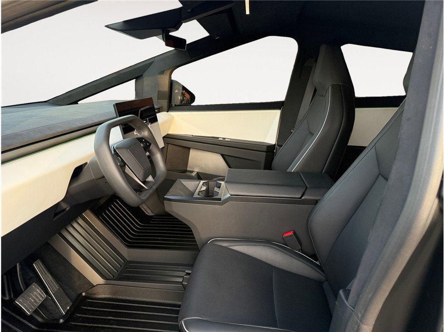 Used 2024 Tesla Cybertruck Cyberbeast image 9