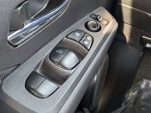 Used 2024 Nissan Kicks SV image 26