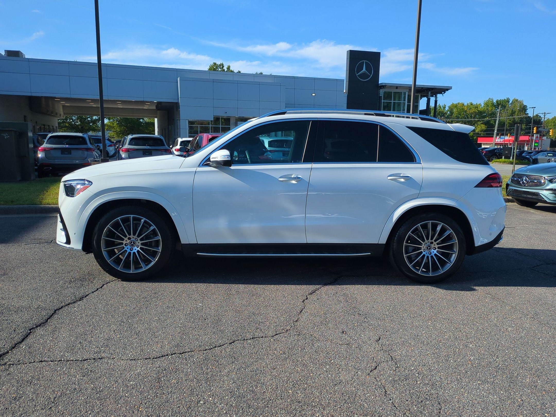 Certified 2024 Mercedes-Benz GLE 450 4MATIC image 6