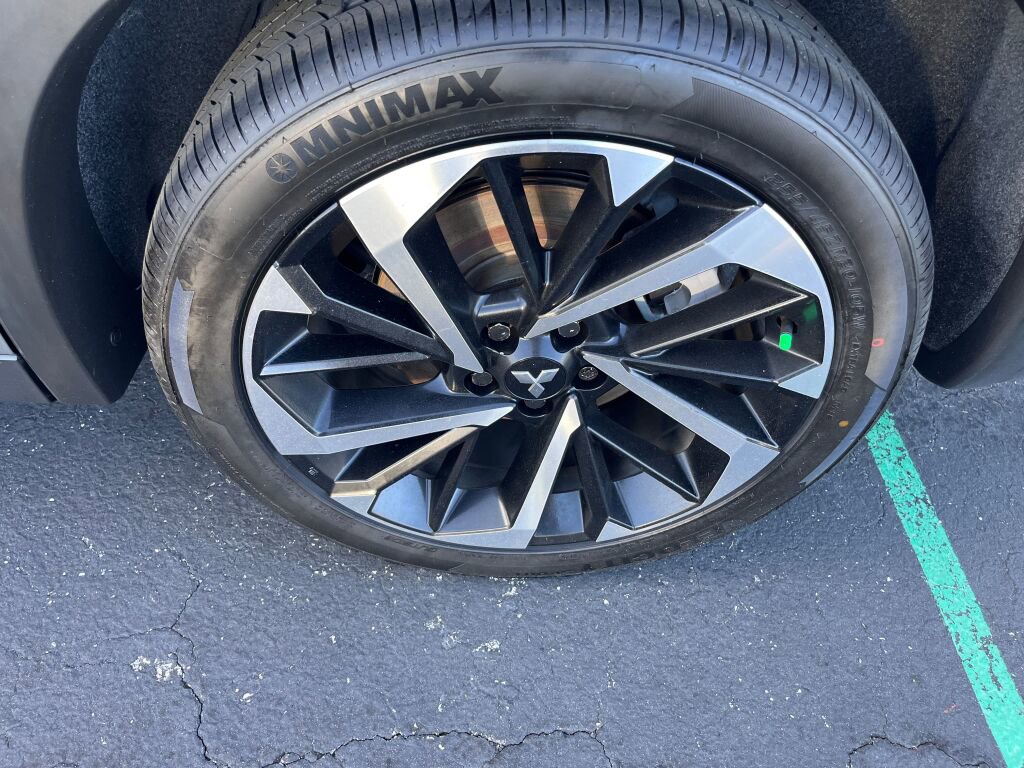 Used 2024 Mitsubishi Outlander SE image 23