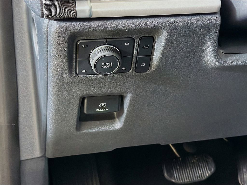 Used 2025 Ford Expedition Max Active AWD/4WD image 29