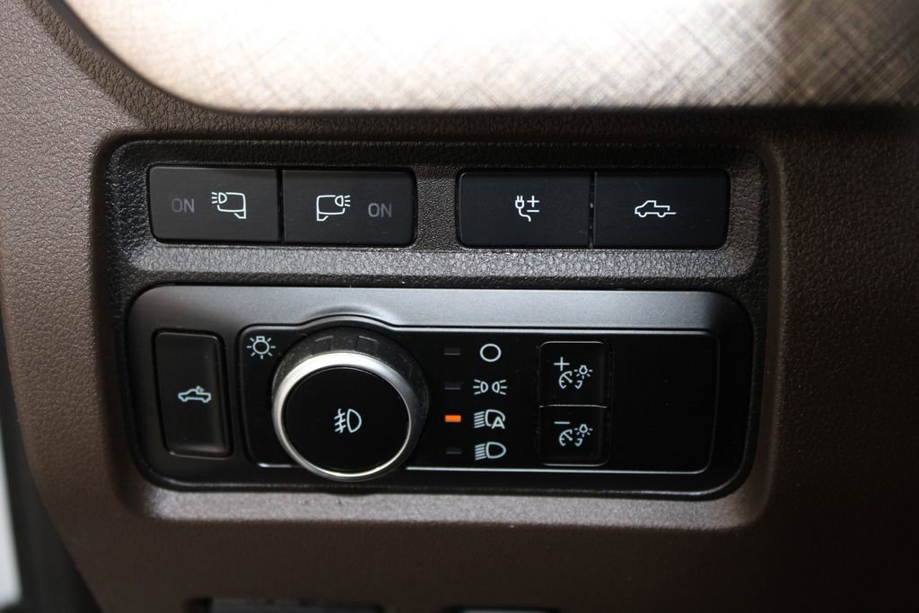 Used 2024 Ford F250 King Ranch w/ Chrome Package image 47