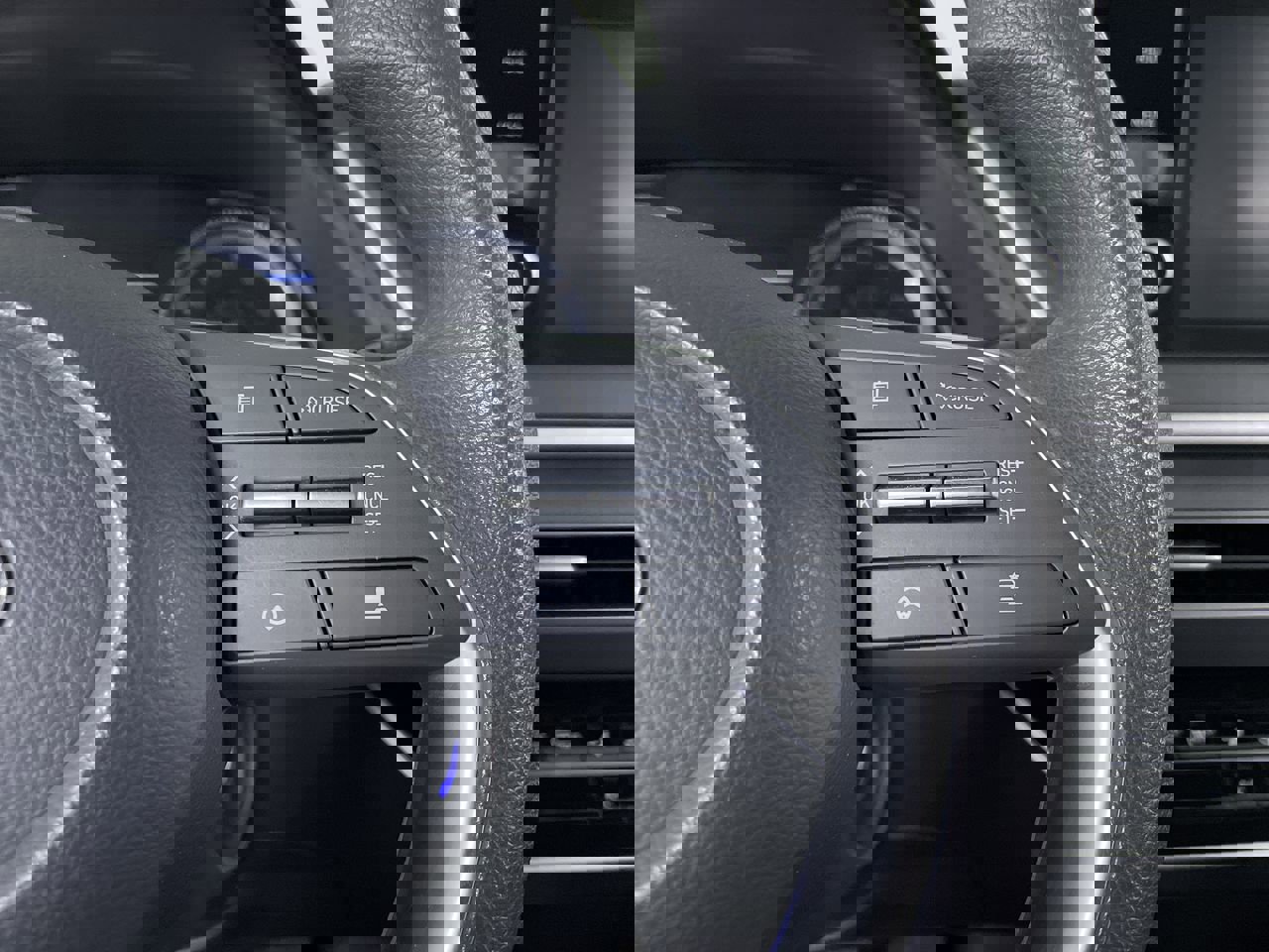 Used 2023 Hyundai Sonata SE w/ Cargo Package image 26