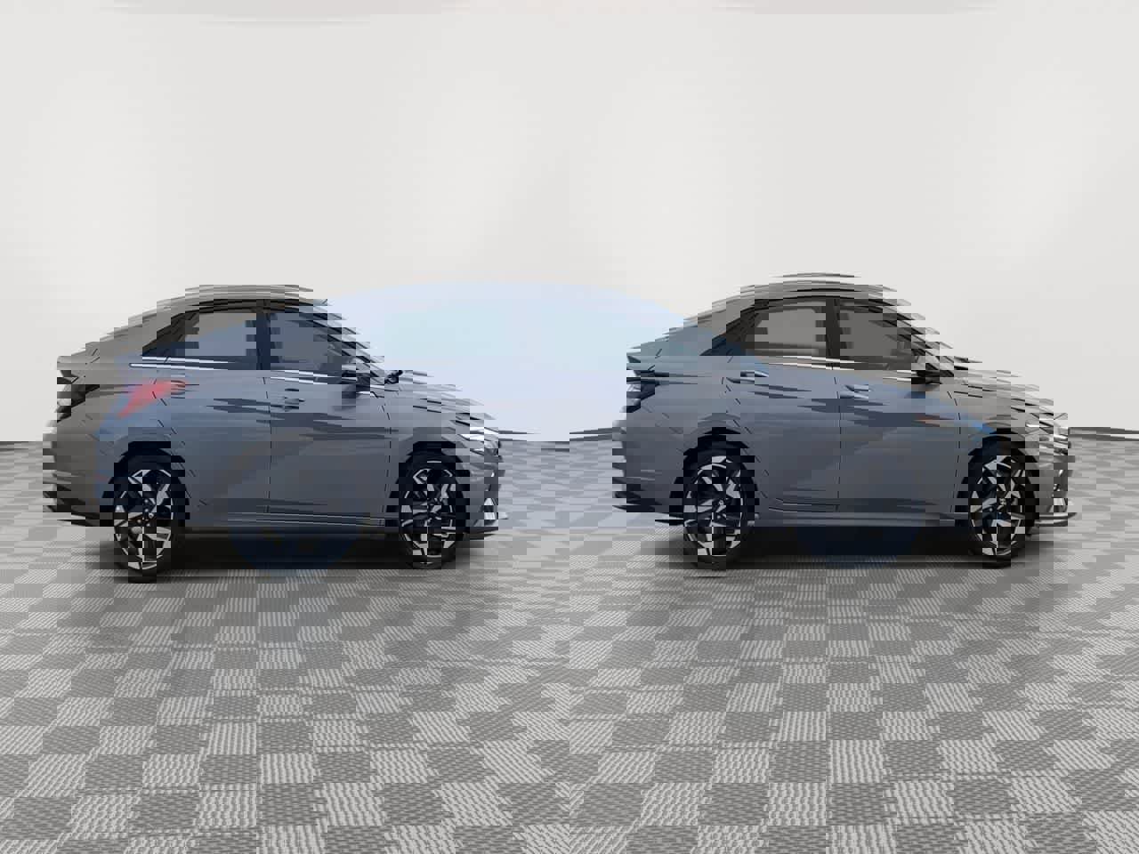 Used 2023 Hyundai Elantra Limited image 9