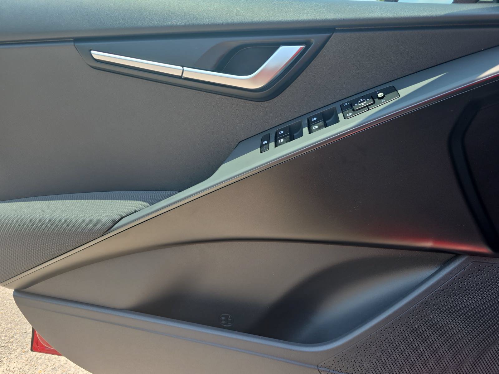 New 2026 Kia Niro LX FWD image 29