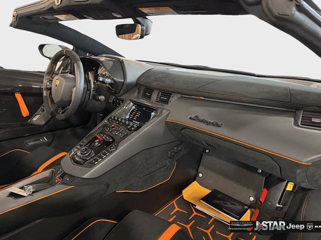 Used 2021 Lamborghini Aventador SVJ AWD/4WD image 23