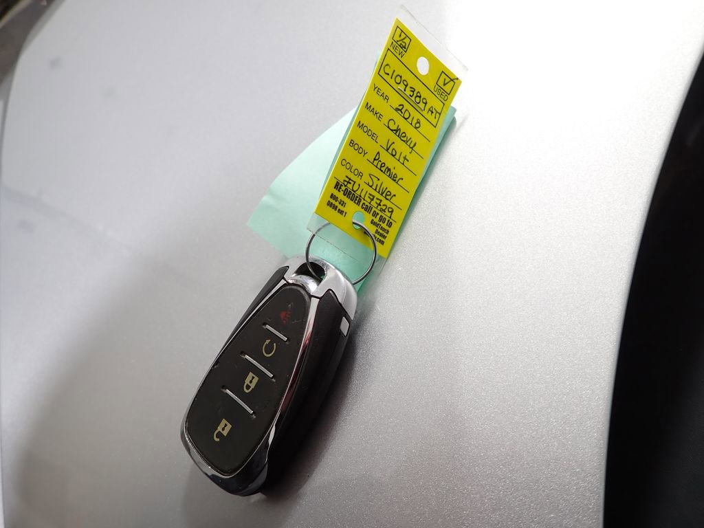 Used 2018 Chevrolet Volt Premier w/ Driver Confidence Package image 37