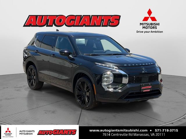 New 2026 Mitsubishi Outlander LE AWD/4WD image 1