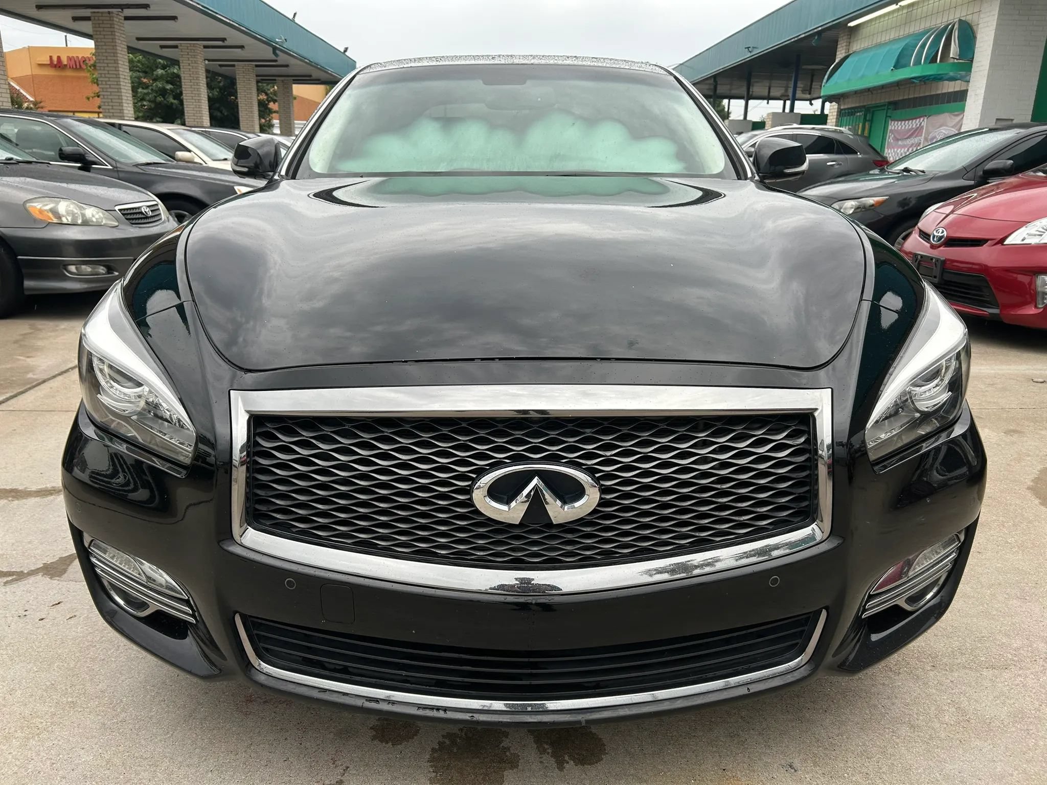 Used 2017 INFINITI Q70 3.7 AWD/4WD image 8