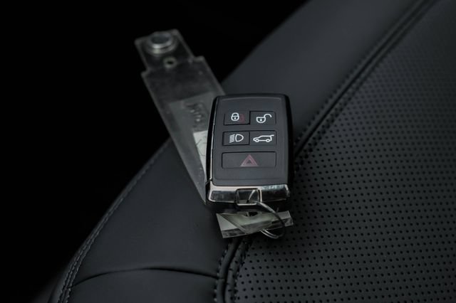 New 2026 Land Rover Defender 110 X-Dynamic SE AWD/4WD image 65