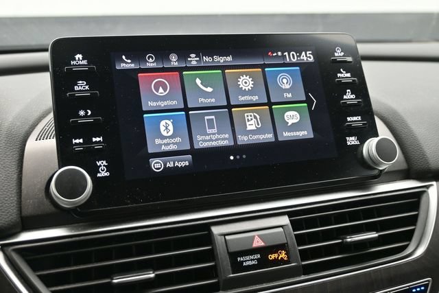 Used 2018 Honda Accord Touring image 17