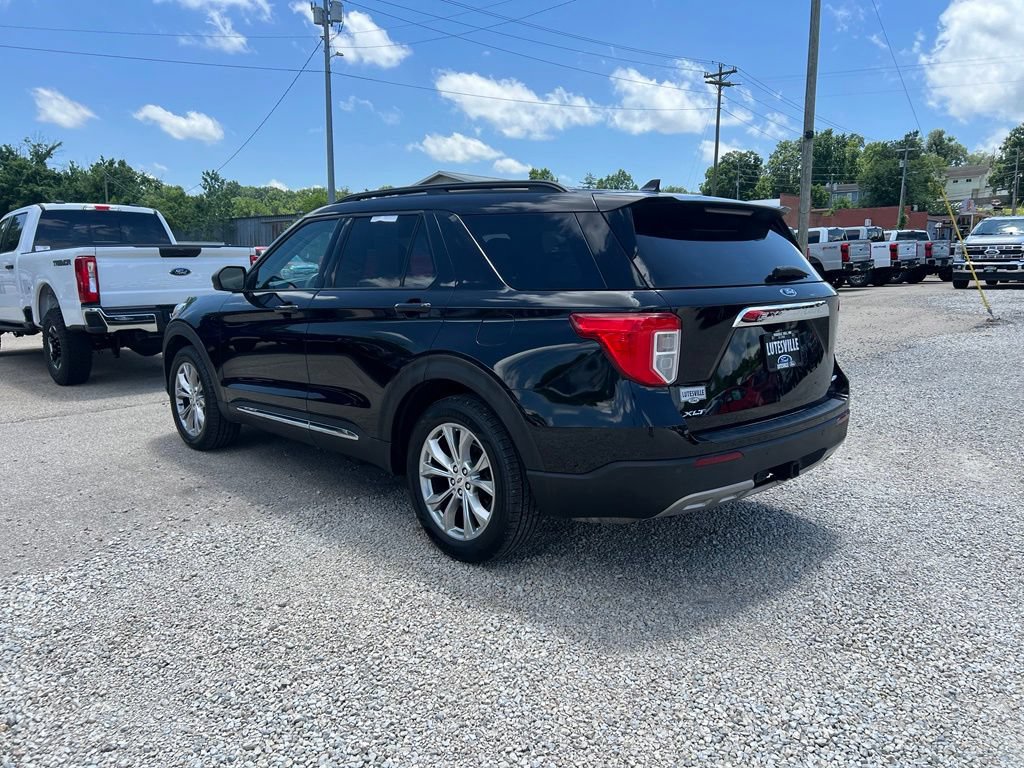 Used 2021 Ford Explorer XLT w/ Equipment Group 202A AWD/4WD image 6