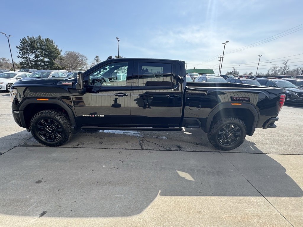 Used 2024 GMC Sierra 2500 AT4 w/ AT4 Premium Plus Package image 6