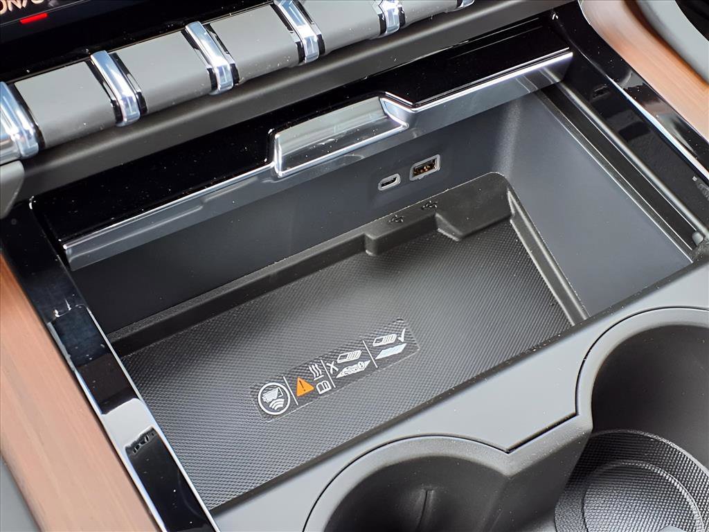 New 2026 GMC Yukon XL Denali w/ Sun & Power Step Package image 12