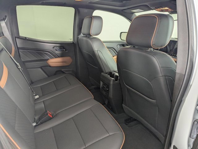 Used 2024 GMC Canyon AT4 w/ AT4 Premium Package image 27