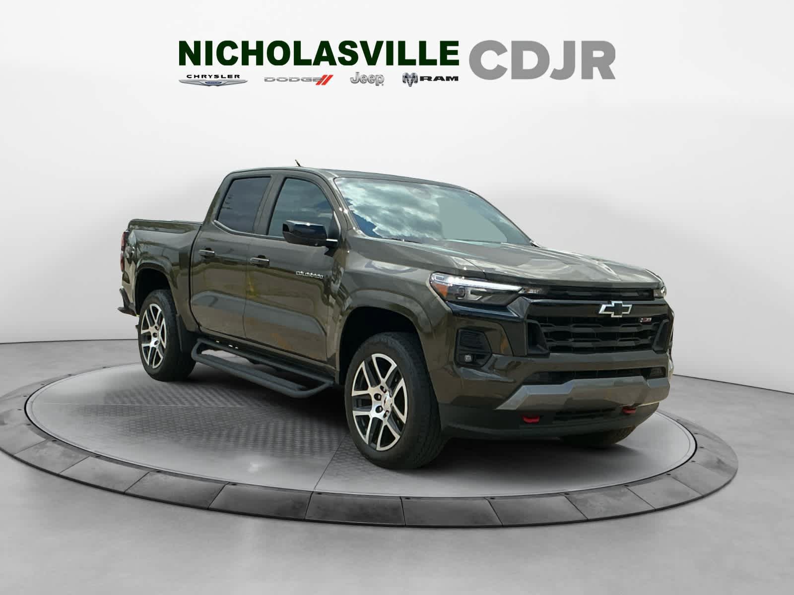 Used 2023 Chevrolet Colorado Z71 w/ Z71 Convenience Package 2 AWD/4WD image 7