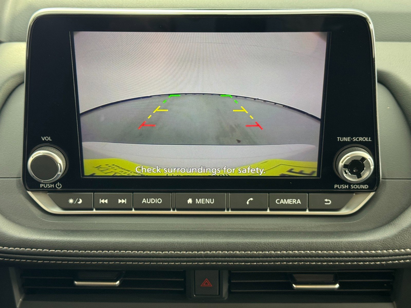Used 2024 Nissan Rogue SV image 22