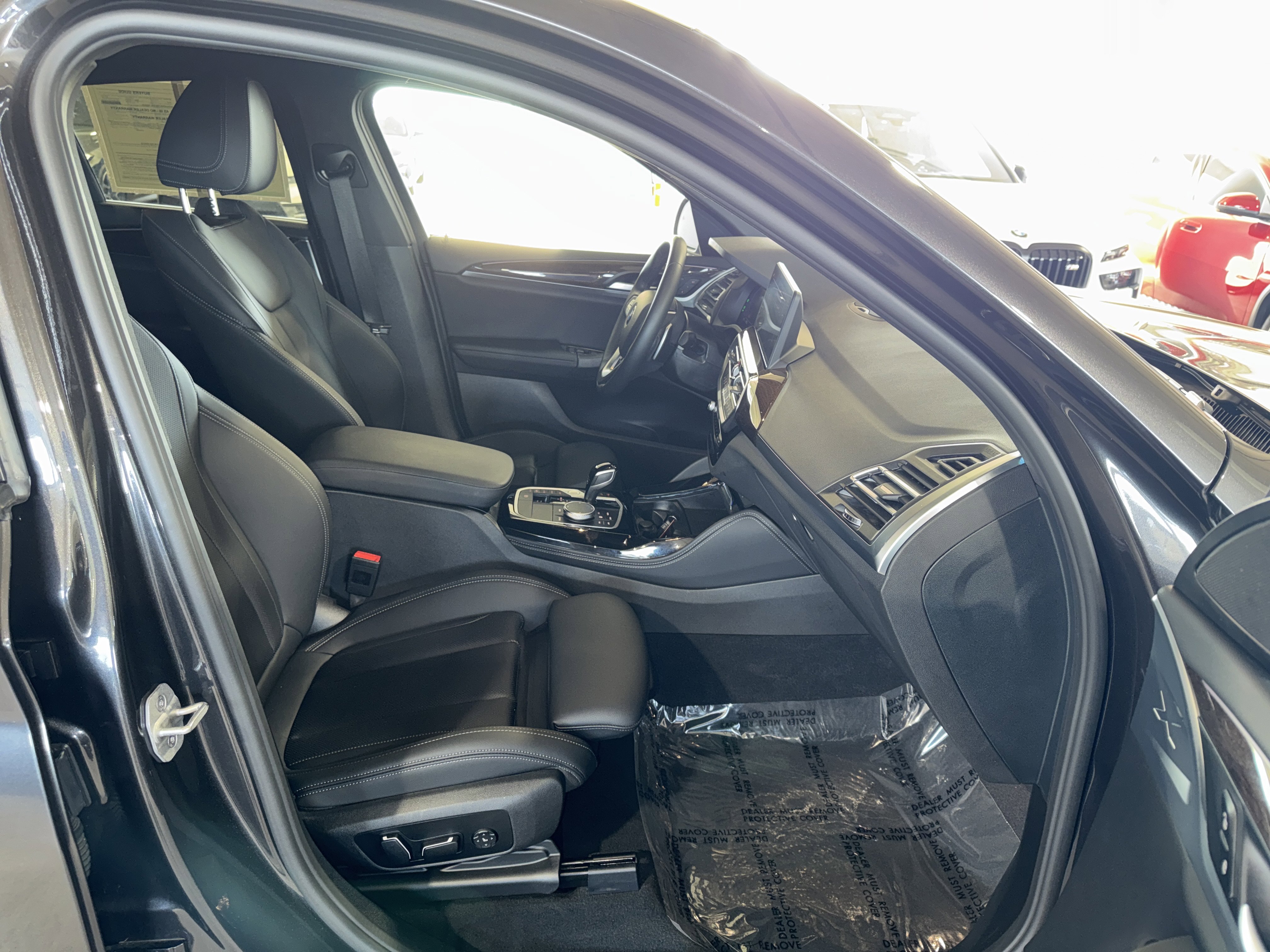 Used 2025 BMW X4 xDrive30i AWD/4WD image 10