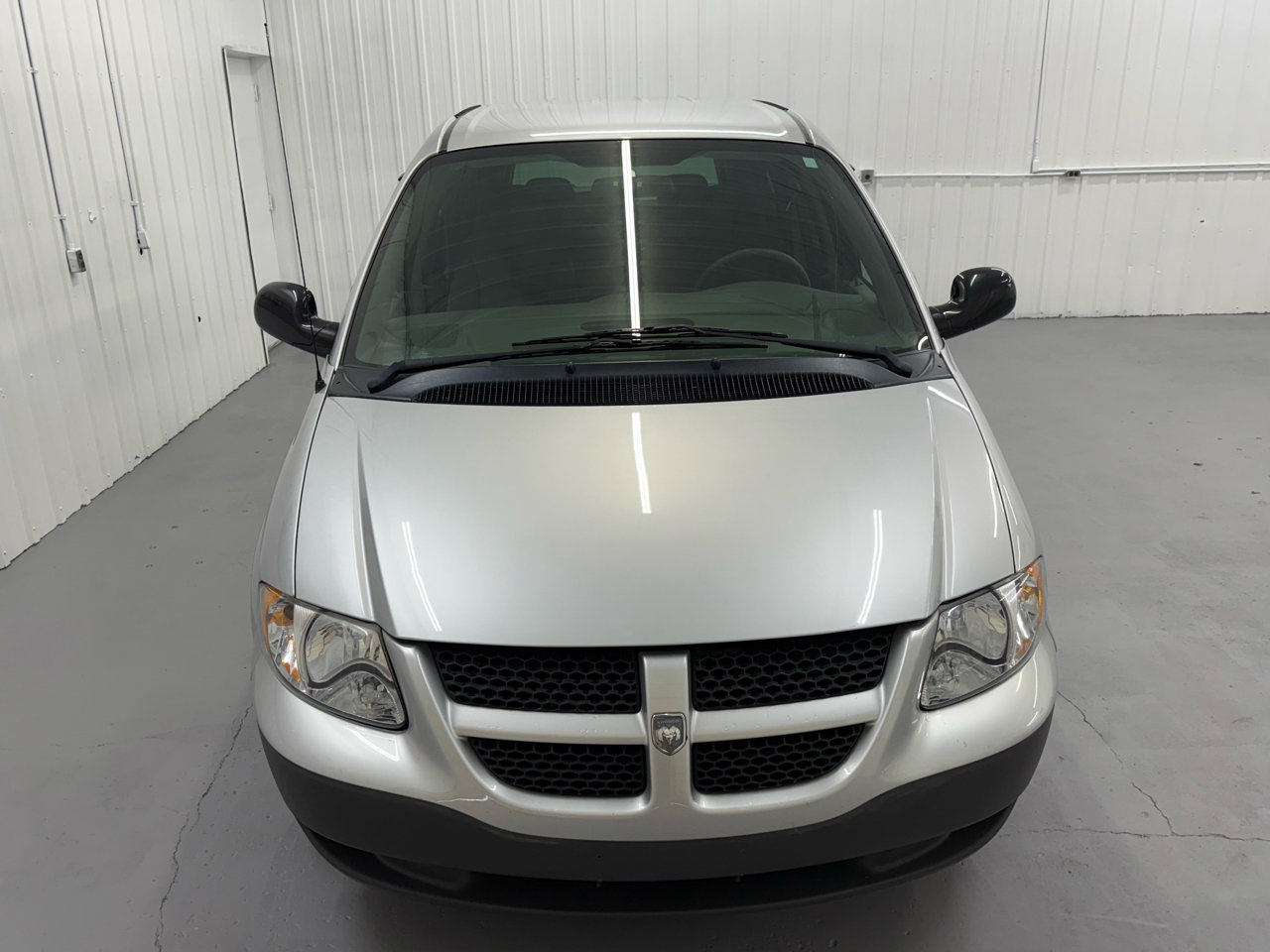 Used 2002 Dodge Caravan SE image 84