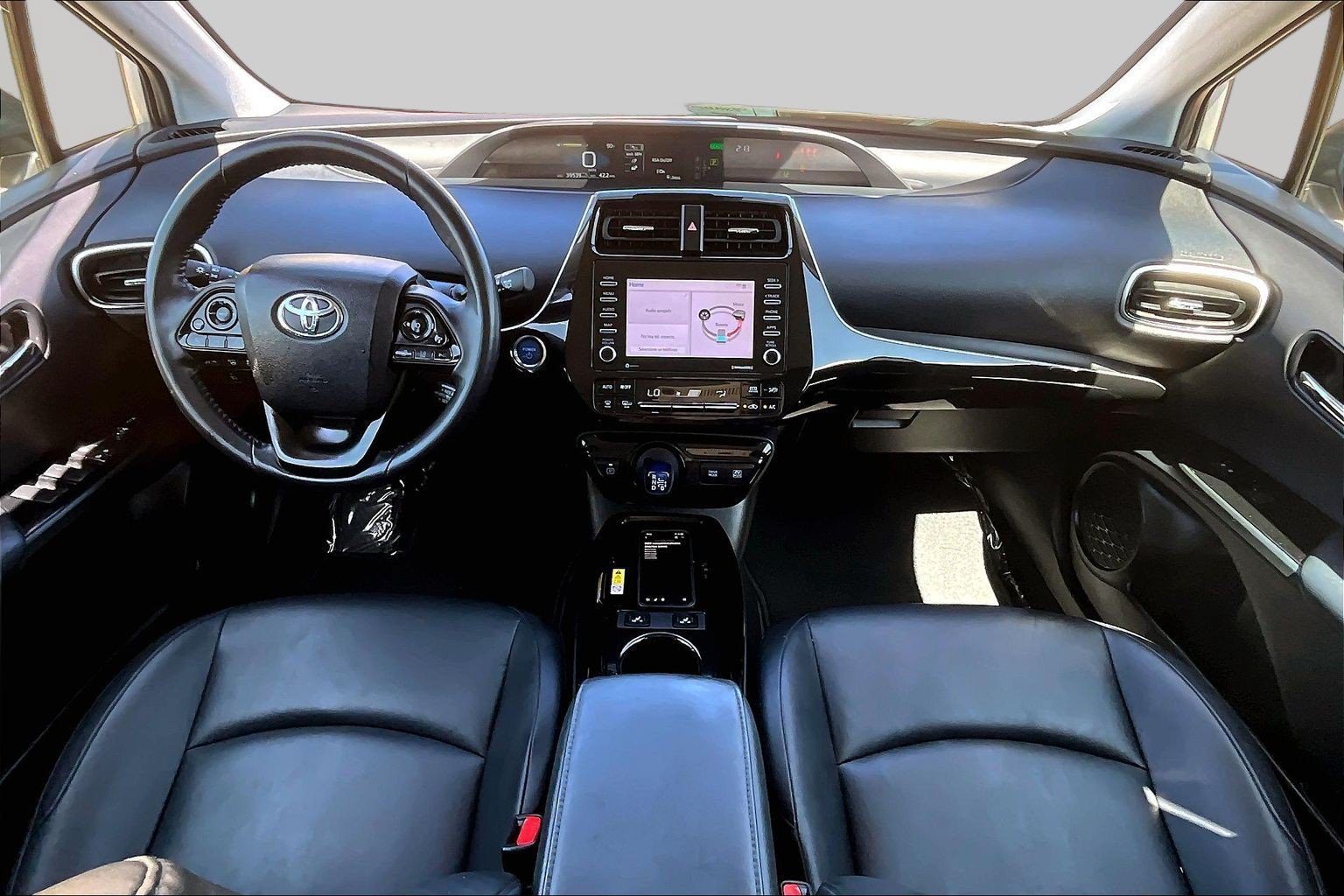 Used 2022 Toyota Prius XLE FWD image 14