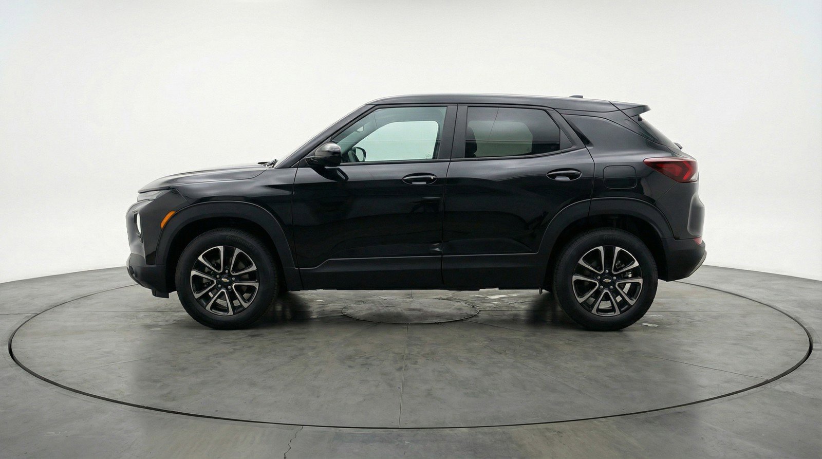 Used 2025 Chevrolet TrailBlazer LT image 5