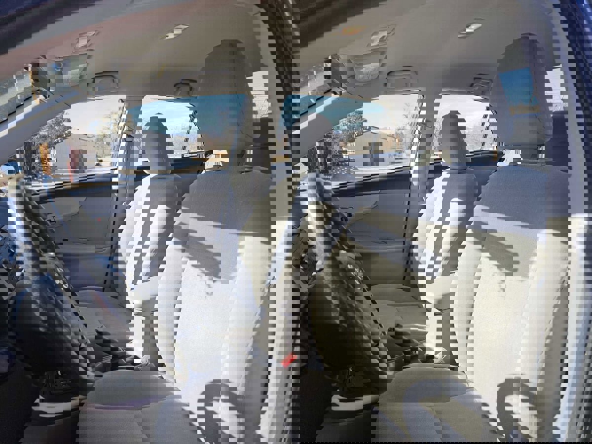 Used 2013 Toyota Corolla L image 10