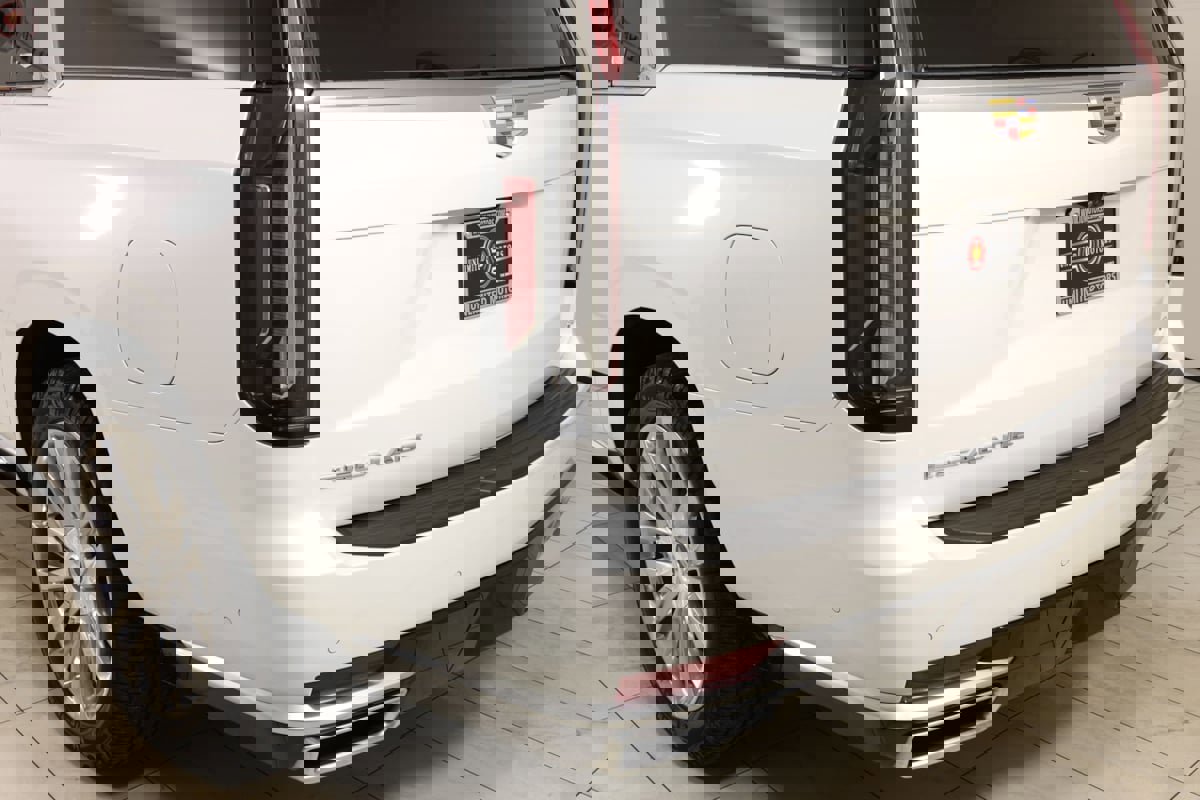 Used 2022 Cadillac Escalade ESV Premium Luxury w/ Performance Package image 47