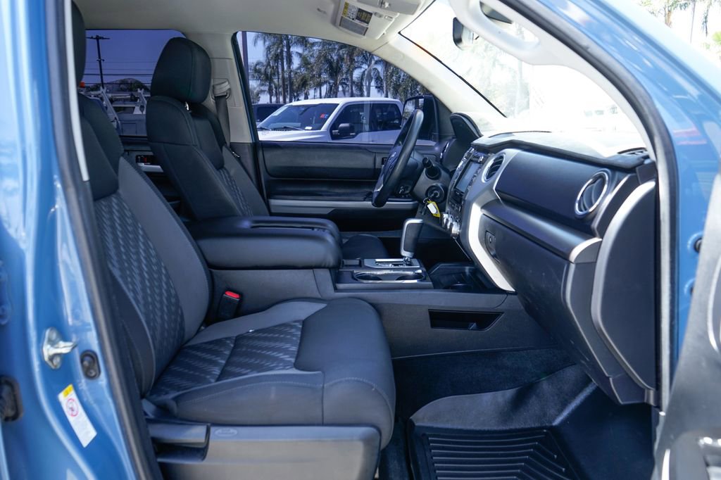 Used 2019 Toyota Tundra SR5 w/ SR5 Upgrade Package AWD/4WD image 36