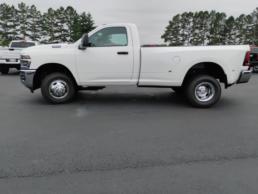 New 2026 RAM 3500 Tradesman w/ Chrome Appearance Group A AWD/4WD image 8