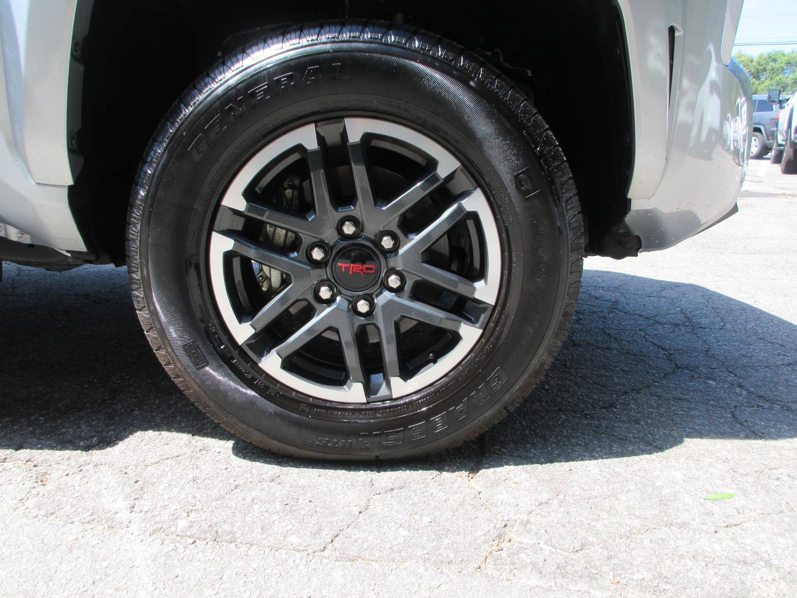 Used 2024 Toyota Tacoma TRD Sport RWD image 28